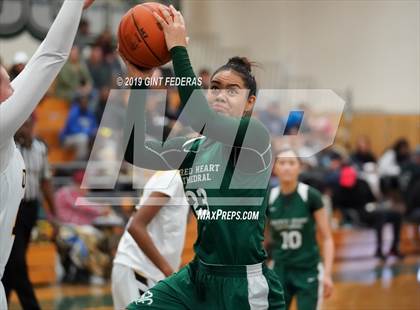 Thumbnail 1 in Bishop O'Dowd vs. Sacred Heart Cathedral Preparatory (Elite is Earned New Year Classic) photogallery.
