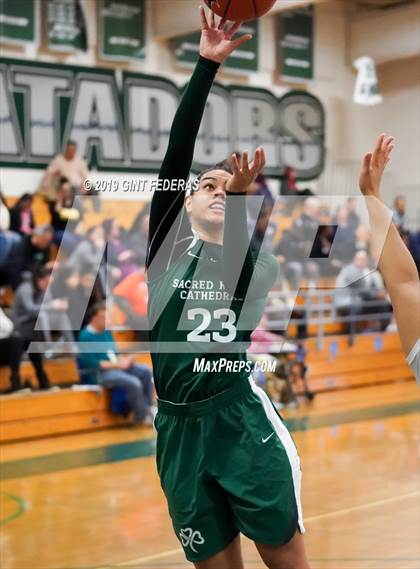 Thumbnail 2 in Bishop O'Dowd vs. Sacred Heart Cathedral Preparatory (Elite is Earned New Year Classic) photogallery.
