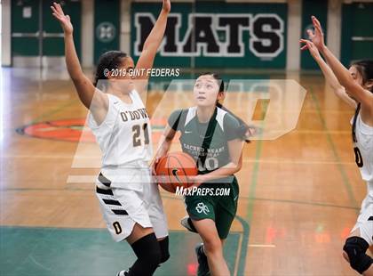 Thumbnail 3 in Bishop O'Dowd vs. Sacred Heart Cathedral Preparatory (Elite is Earned New Year Classic) photogallery.