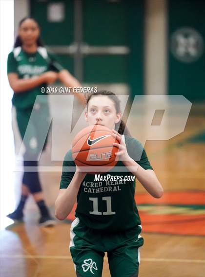 Thumbnail 3 in Bishop O'Dowd vs. Sacred Heart Cathedral Preparatory (Elite is Earned New Year Classic) photogallery.