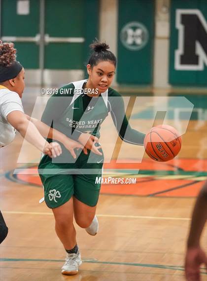Thumbnail 3 in Bishop O'Dowd vs. Sacred Heart Cathedral Preparatory (Elite is Earned New Year Classic) photogallery.