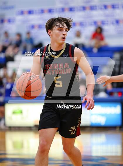 Thumbnail 1 in Serra Catholic @ Ellwood City photogallery.