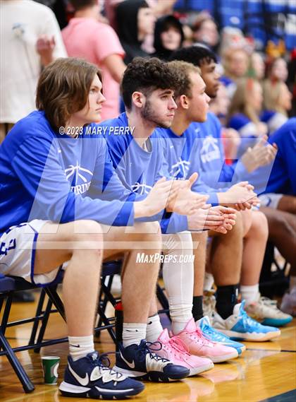 Thumbnail 2 in Serra Catholic @ Ellwood City photogallery.