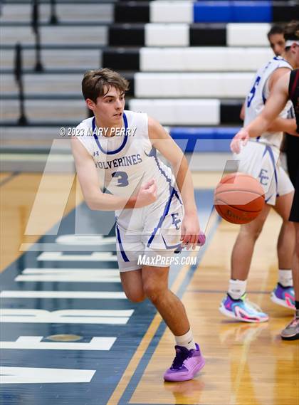Thumbnail 3 in Serra Catholic @ Ellwood City photogallery.