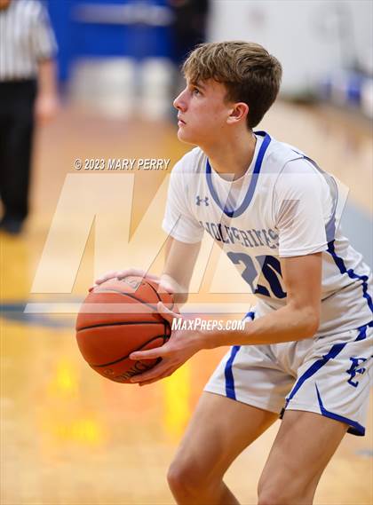 Thumbnail 3 in Serra Catholic @ Ellwood City photogallery.