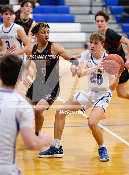 Thumbnail 1 in Serra Catholic @ Ellwood City photogallery.