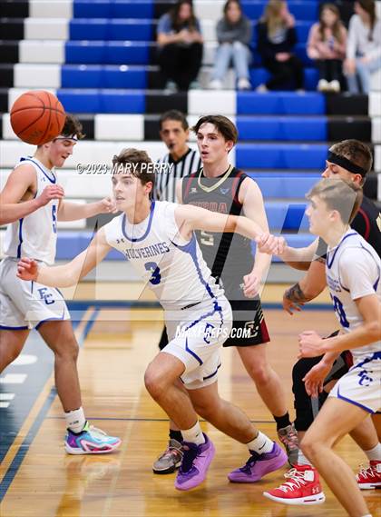 Thumbnail 1 in Serra Catholic @ Ellwood City photogallery.