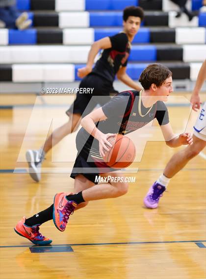 Thumbnail 1 in Serra Catholic @ Ellwood City photogallery.