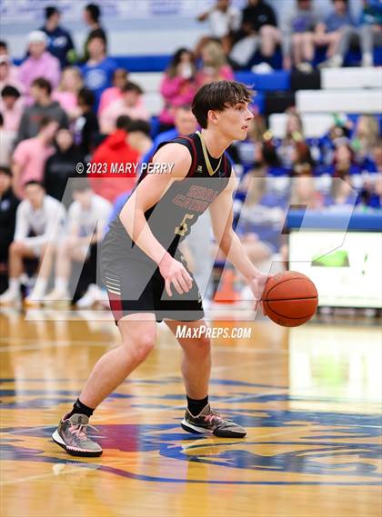 Thumbnail 1 in Serra Catholic @ Ellwood City photogallery.