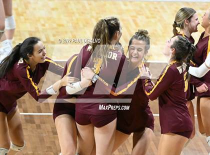 Thumbnail 2 in Lutheran vs. Windsor (CHSAA 4A Q-Final) photogallery.