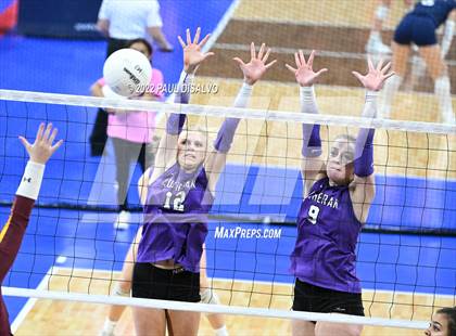 Thumbnail 1 in Lutheran vs. Windsor (CHSAA 4A Q-Final) photogallery.