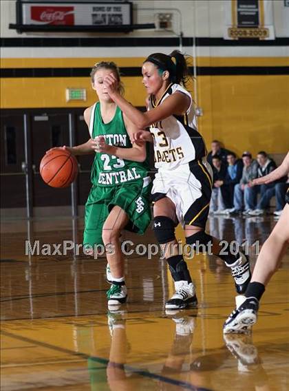 Thumbnail 2 in Morristown vs. Triton Central photogallery.