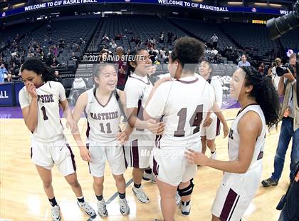 Thumbnail 2 in Rolling Hills Prep vs. Eastside College Prep (CIF State D5 Final) photogallery.