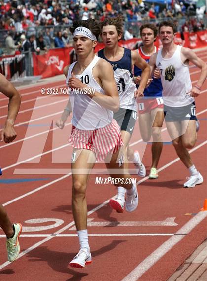 Thumbnail 2 in CHSAA 4A Championships (1600 Meter Run) photogallery.