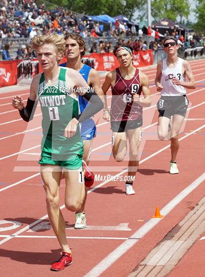 Thumbnail 2 in CHSAA 4A Championships (1600 Meter Run) photogallery.