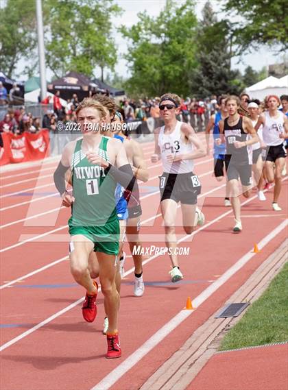 Thumbnail 3 in CHSAA 4A Championships (1600 Meter Run) photogallery.
