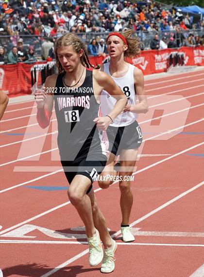 Thumbnail 2 in CHSAA 4A Championships (1600 Meter Run) photogallery.