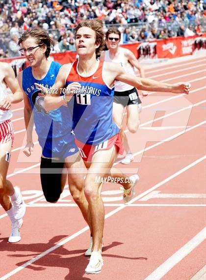 Thumbnail 2 in CHSAA 4A Championships (1600 Meter Run) photogallery.