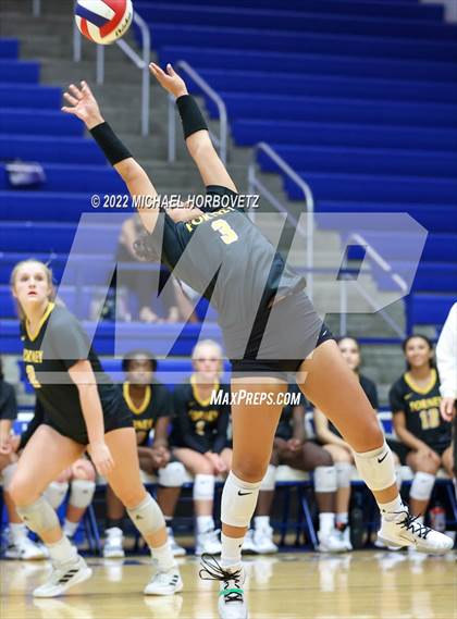 Thumbnail 1 in Forney @ Plano West photogallery.