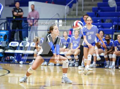 Thumbnail 3 in Forney @ Plano West photogallery.