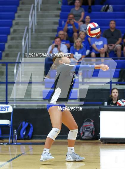 Thumbnail 3 in Forney @ Plano West photogallery.