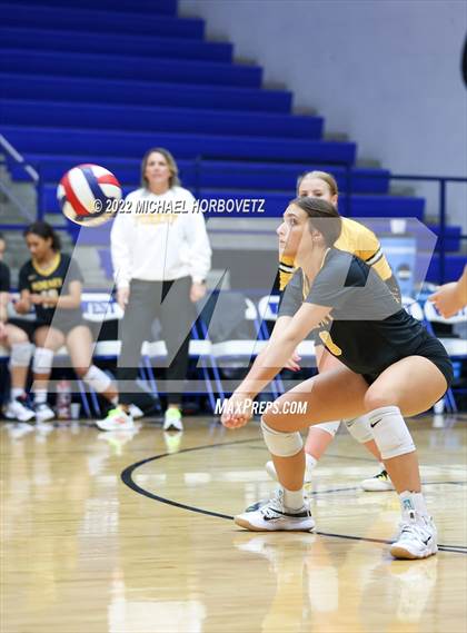 Thumbnail 2 in Forney @ Plano West photogallery.