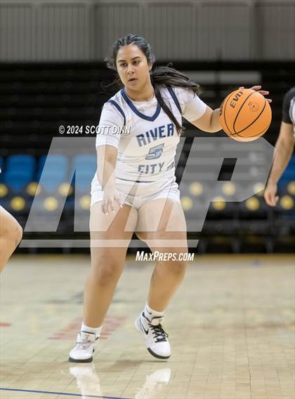 Thumbnail 1 in Los Altos vs River City (Santa Cruz Warriors NorCal Invitational) photogallery.