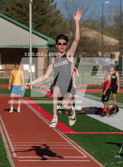 Thumbnail 2 in Bob Potter Field Events Classic (Long Jump) photogallery.