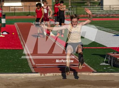 Thumbnail 2 in Bob Potter Field Events Classic (Long Jump) photogallery.