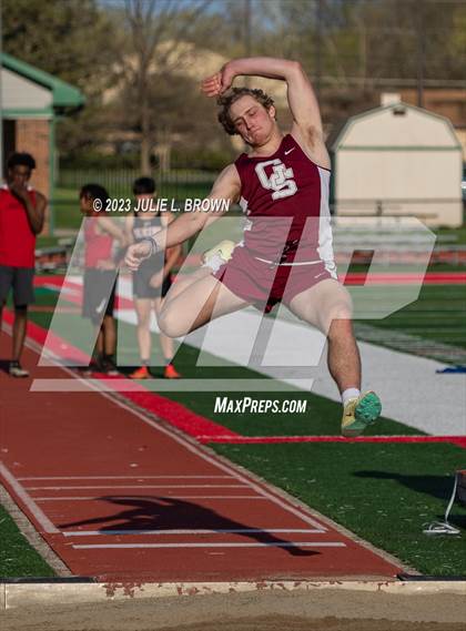 Thumbnail 2 in Bob Potter Field Events Classic (Long Jump) photogallery.