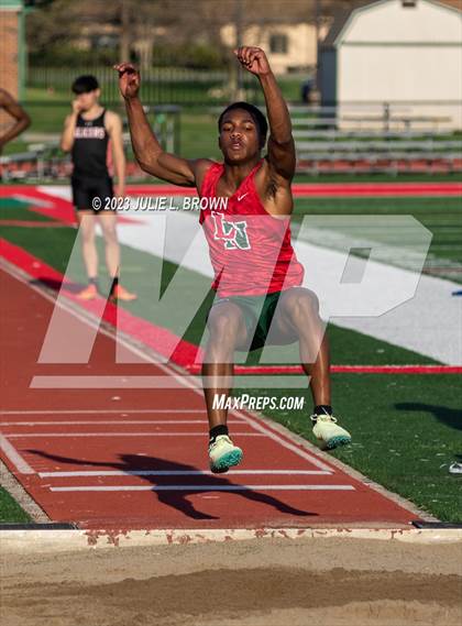 Thumbnail 2 in Bob Potter Field Events Classic (Long Jump) photogallery.
