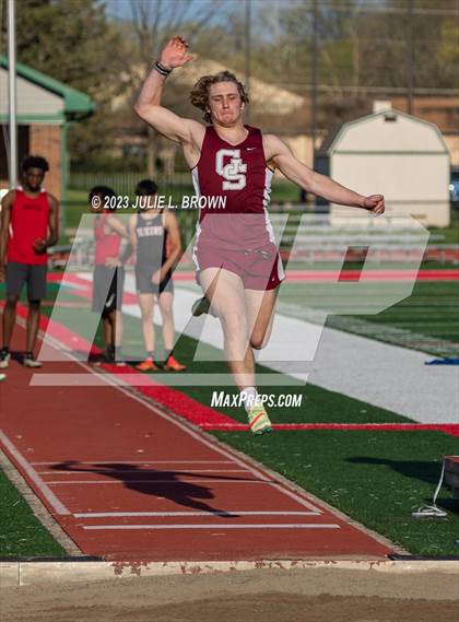 Thumbnail 3 in Bob Potter Field Events Classic (Long Jump) photogallery.