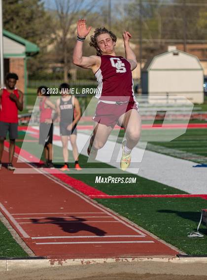 Thumbnail 1 in Bob Potter Field Events Classic (Long Jump) photogallery.