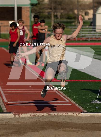 Thumbnail 1 in Bob Potter Field Events Classic (Long Jump) photogallery.