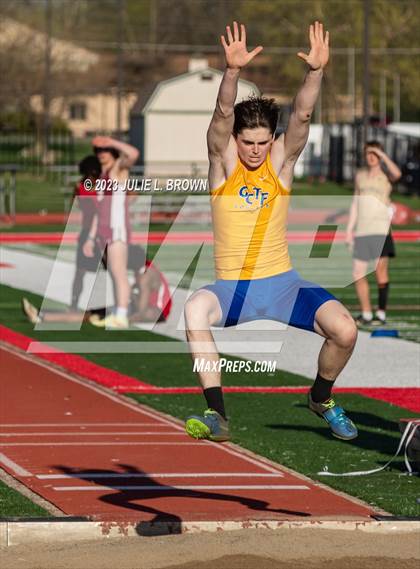 Thumbnail 2 in Bob Potter Field Events Classic (Long Jump) photogallery.
