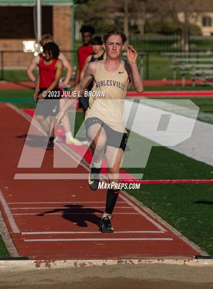 Thumbnail 1 in Bob Potter Field Events Classic (Long Jump) photogallery.