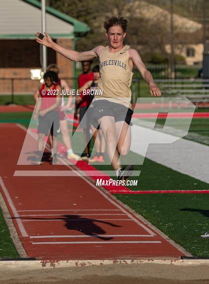 Thumbnail 1 in Bob Potter Field Events Classic (Long Jump) photogallery.