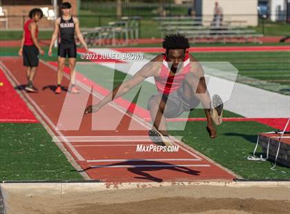 Thumbnail 1 in Bob Potter Field Events Classic (Long Jump) photogallery.