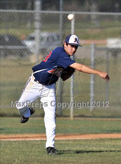 Thumbnail 2 in Dallas HSAA North @ Liberty Christian photogallery.
