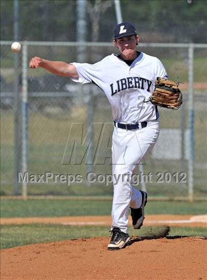 Thumbnail 2 in Dallas HSAA North @ Liberty Christian photogallery.