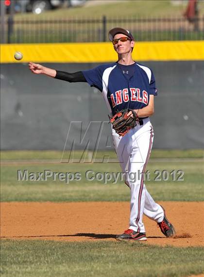 Thumbnail 2 in Dallas HSAA North @ Liberty Christian photogallery.