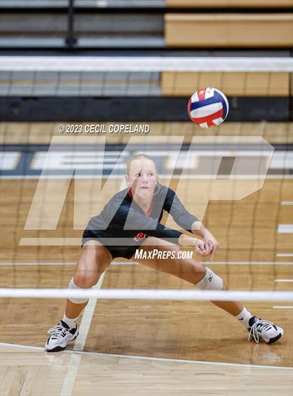 Thumbnail 1 in Hillgrove vs. Walton (GHSA 7A Semifinal) photogallery.