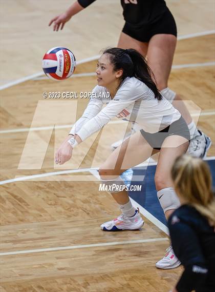 Thumbnail 2 in Hillgrove vs. Walton (GHSA 7A Semifinal) photogallery.