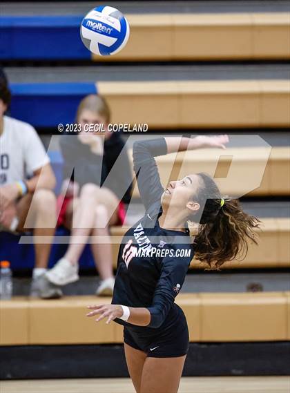 Thumbnail 1 in Hillgrove vs. Walton (GHSA 7A Semifinal) photogallery.
