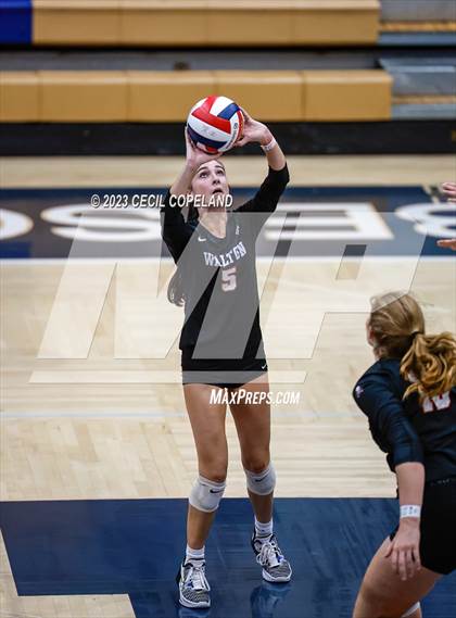 Thumbnail 1 in Hillgrove vs. Walton (GHSA 7A Semifinal) photogallery.
