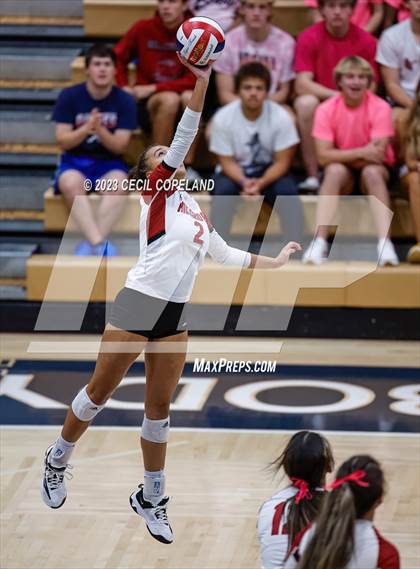 Thumbnail 2 in Hillgrove vs. Walton (GHSA 7A Semifinal) photogallery.