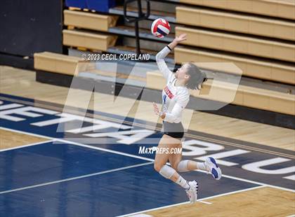 Thumbnail 1 in Hillgrove vs. Walton (GHSA 7A Semifinal) photogallery.