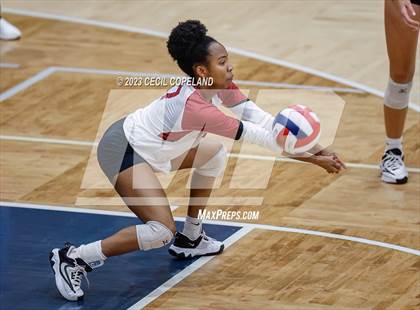 Thumbnail 1 in Hillgrove vs. Walton (GHSA 7A Semifinal) photogallery.
