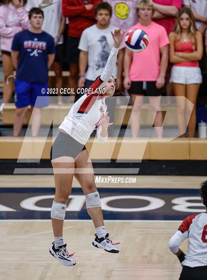 Thumbnail 2 in Hillgrove vs. Walton (GHSA 7A Semifinal) photogallery.
