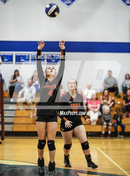 Thumbnail 3 in Yreka @ University Prep photogallery.